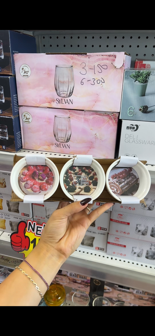 Tasa porcelani per servirje
