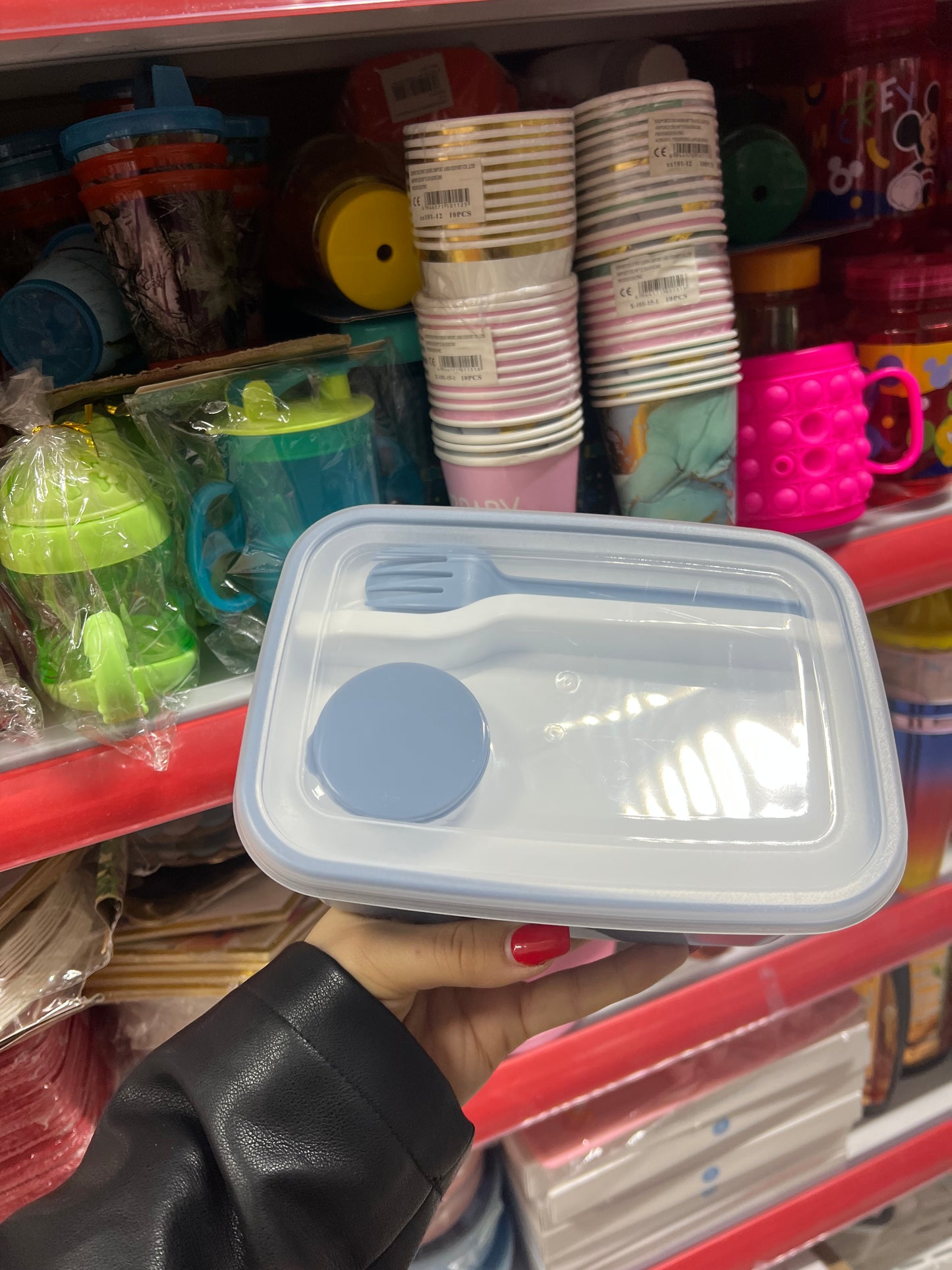 Tas plastike per ushqim