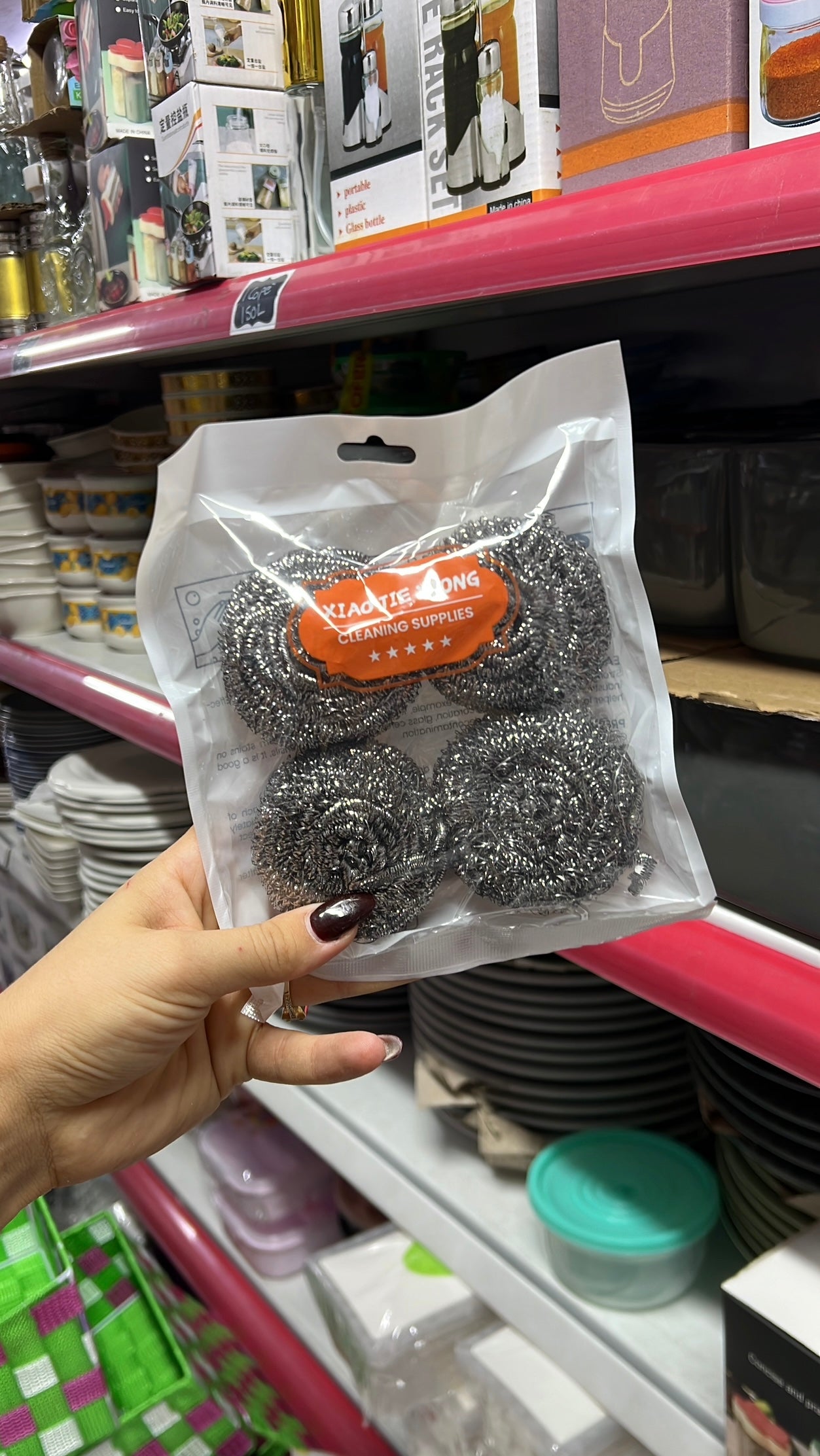 Set me tela pastrimi                                  3 copë-150lekë