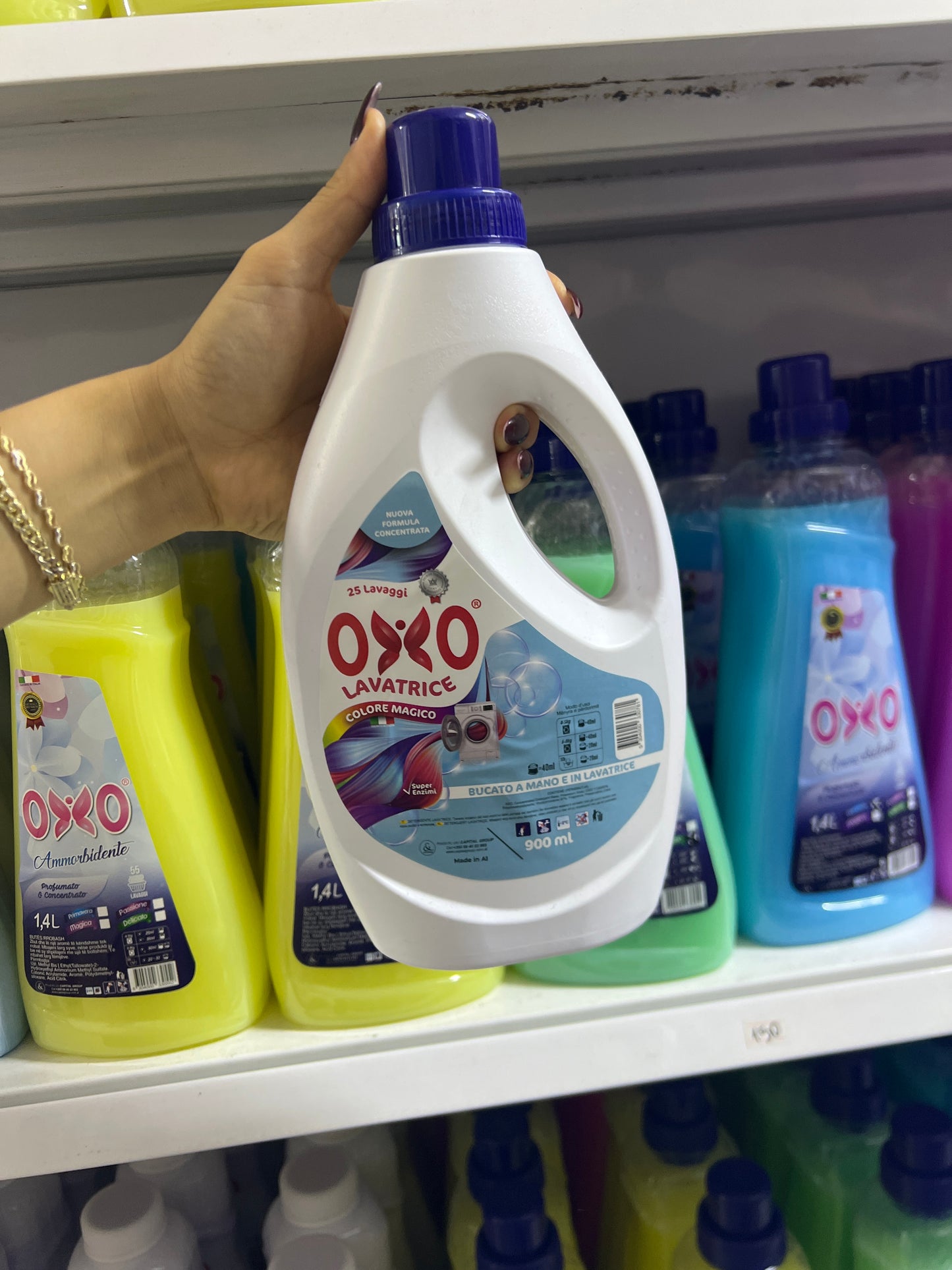 Larës Oxo për rroba me ngjyra