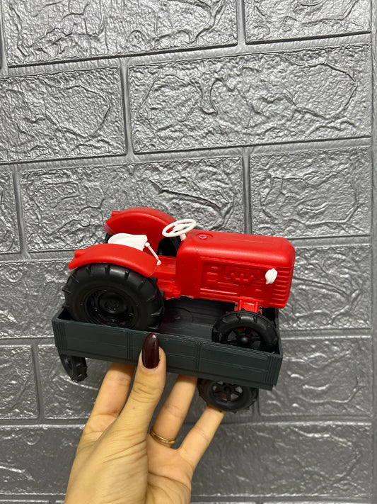 Lodër traktor plastike